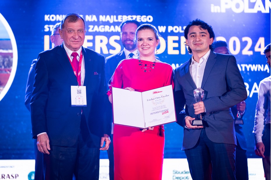 Estudiante colombiano de la Universidad Jagellónica de Cracovia es premiado en el concurso Interstudent 2024 de la ciudad de Poznań en Polonia