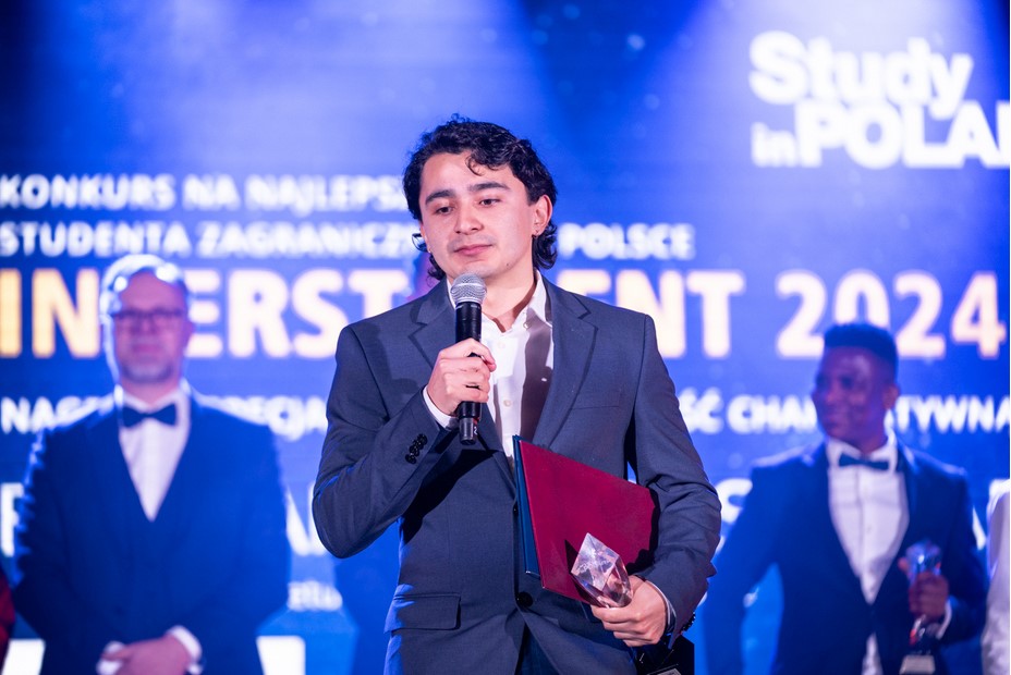 Estudiante colombiano de la Universidad Jagellónica de Cracovia es premiado en el concurso Interstudent 2024 de la ciudad de Poznań en Polonia