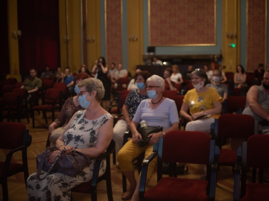 La Embajada de Colombia en Polonia presentó de manera presencial las películas “Mamá” y “Jericó, el infinito vuelo de los días” en el Festival de Cultura de Viajes ŚwiatoPogląd de Torun