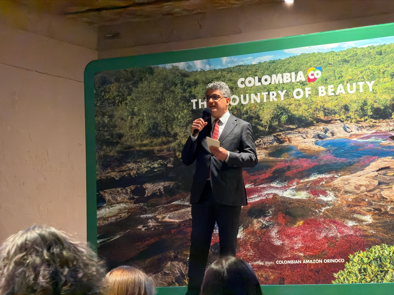 Evento "Meet Kolumbia Warszawa 2026", que reunió a empresas del sector turístico colombiano con representantes de la industria polaca.