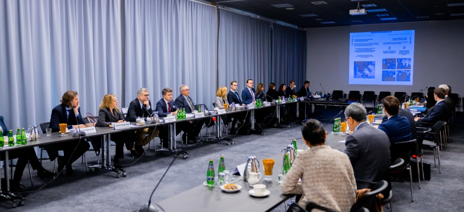 Embajadores de la Alianza del Pacífico se reúnen con autoridades polacas para identificar oportunidades de cooperación