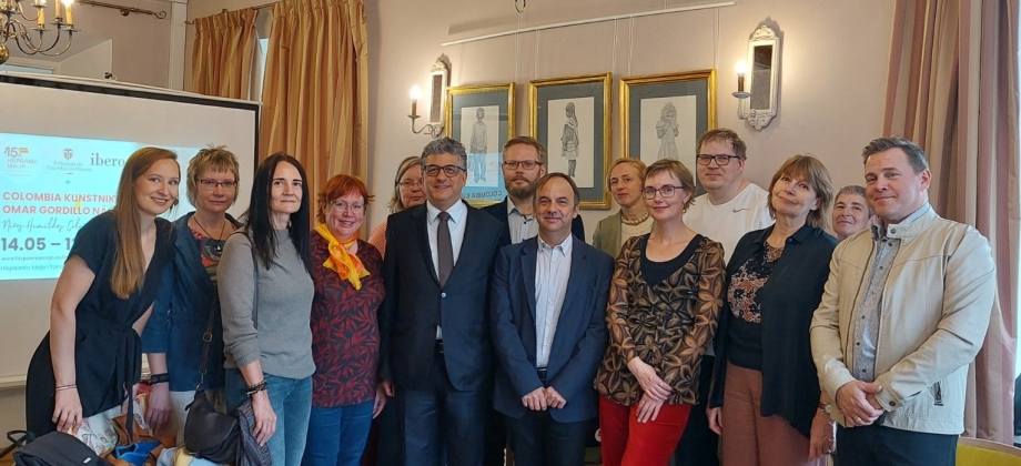 Arte y literatura colombiana en Estonia: Omar Gordillo y Emma Reyes protagonizan un encuentro cultural en la Hispaania Maja
