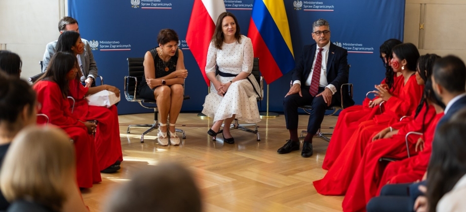 Colombia y Polonia celebran el 10º intercambio de diplomacia deportiva: un poderoso ‘scrum’ por el deporte y la cultura