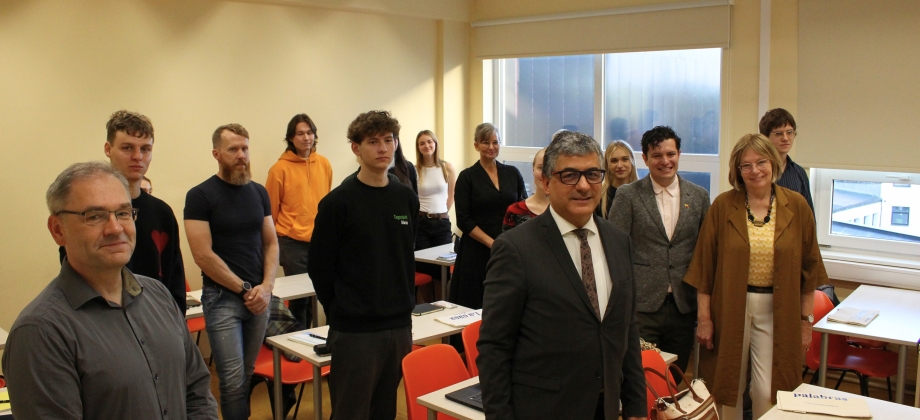 Estudiantes estonios comienzan a aprender español