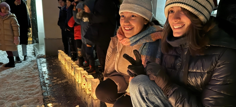 Embajada de Colombia en Polonia celebra el Día de las Velitas