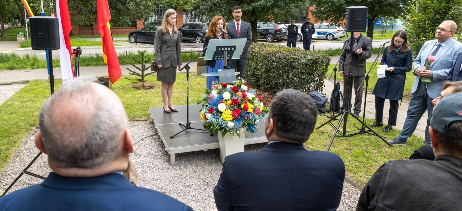 Colombia, como Presidente Pro-Tempore del GRULAC, junto con la Alcaldía de Varsovia, inaugura la Plaza América Latina, un símbolo de unión entre Polonia y la región