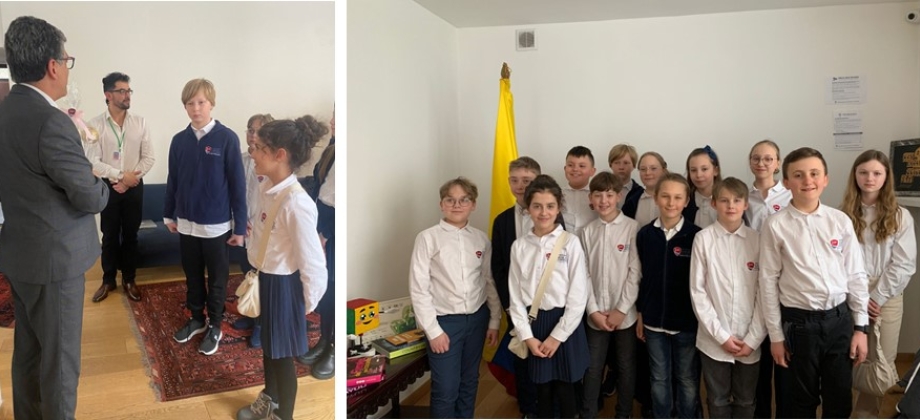 Grupo de niños en proceso de aprendizaje del idioma español visita la Embajada de Colombia en Polonia