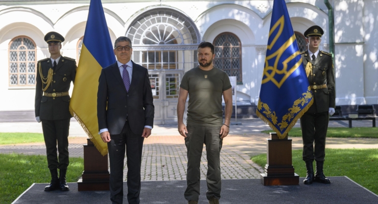 Embajador de Colombia, Assad Jater, presenta sus cartas credenciales ante el Presidente de Ucrania