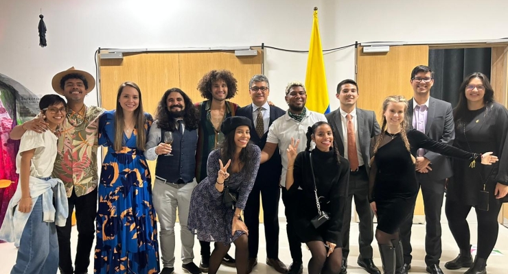 Invitado por la Embajada de Colombia en Varsovia, El grupo musical “El Caribefunk” deleita al público polaco