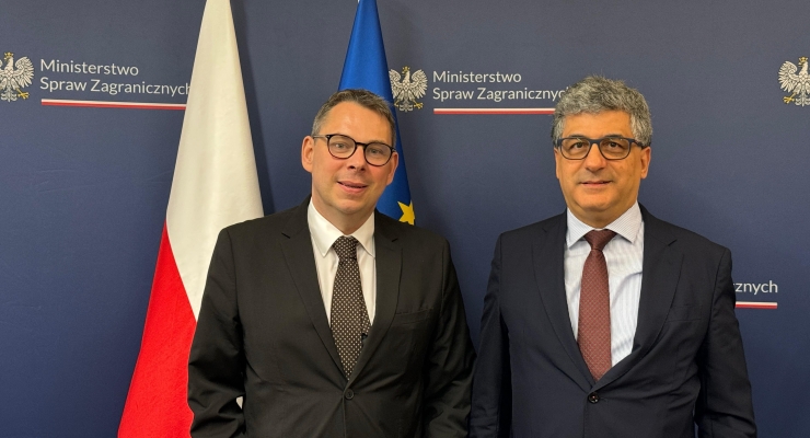 Embajador de Colombia en Polonia, Assad José Játer Peña, sostuvo un encuentro con Subsecretario de Estado del Ministerio de Relaciones Exteriores de Polonia, Jakub Wiśniewski