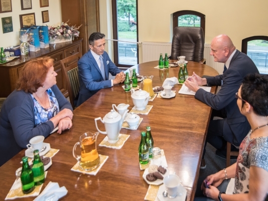 Embajador Javier Higuera visitó Torun para participar en el Welconomy Forum y reunirse con el Vicemariscal de Cuyavia y Pomerania y el Alcalde